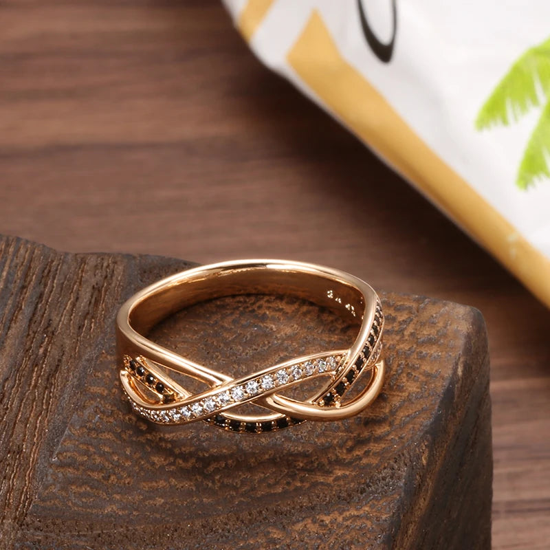The Nova Ring – Rose Gold Twist with Natural Zircon