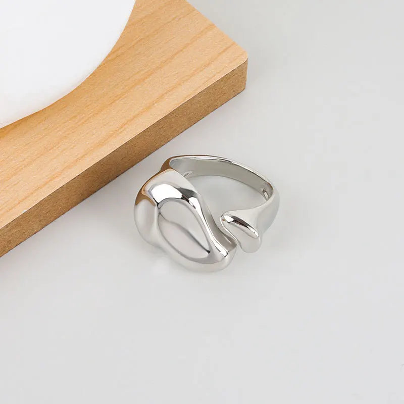 The Forme Collection – Geometric Gold Rings